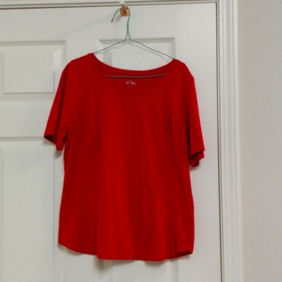 Top - Picture 1 of 2